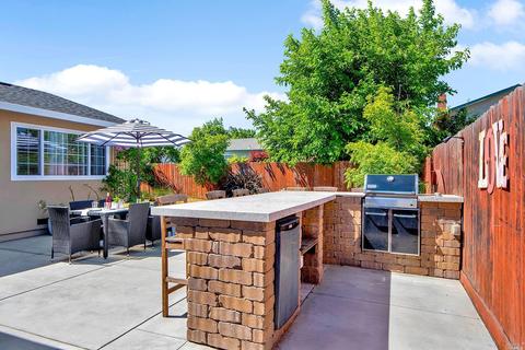 1064 Daniel Dr, Petaluma, CA 94954 photo 24