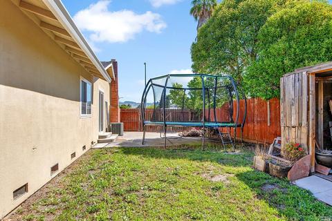 1064 Daniel Dr, Petaluma, CA 94954 photo 28