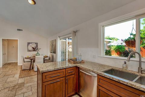 1064 Daniel Dr, Petaluma, CA 94954 photo 10