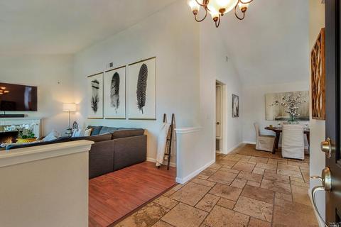1064 Daniel Dr, Petaluma, CA 94954 photo 4