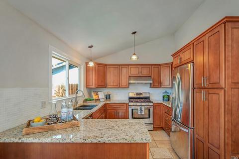 1064 Daniel Dr, Petaluma, CA 94954 photo 9