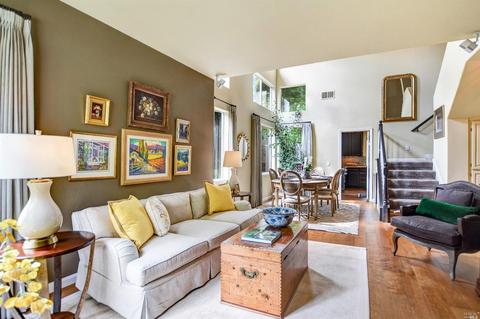 10 Chesapeake Ct, Napa, CA 94559 photo 2