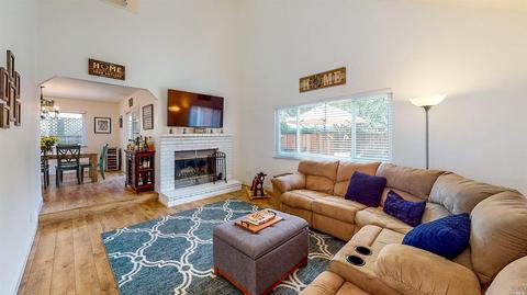 7988 Creekside Dr, Windsor, CA 95492 photo 17