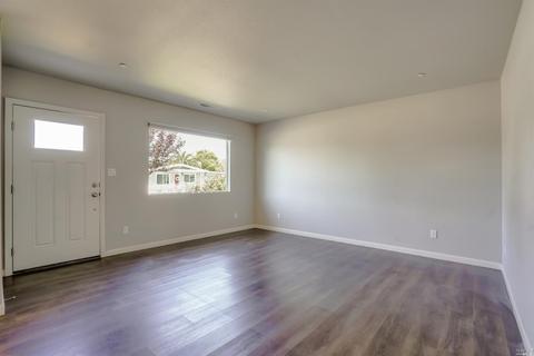 350 Stuart Dr, Petaluma, CA 94954 photo 7
