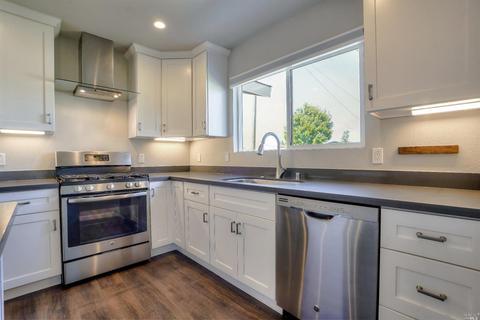 350 Stuart Dr, Petaluma, CA 94954 photo 9