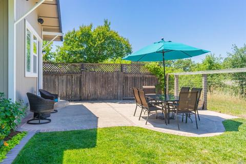 8471 Trione Cir, Windsor, CA 95492 photo 24