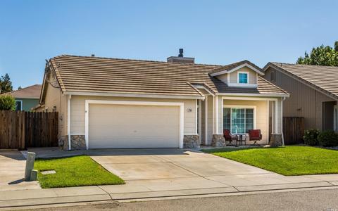 1760 Wilson Ct, Dixon, CA 95620 photo 3