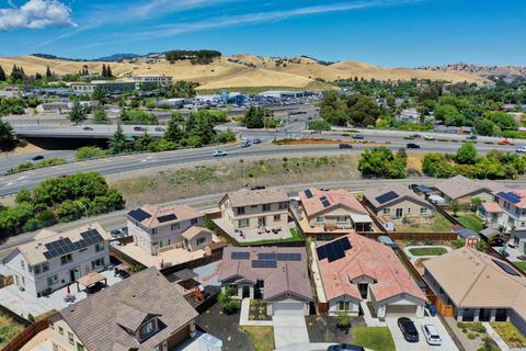 1223 Eton Ct, Fairfield, CA 94533 photo 4