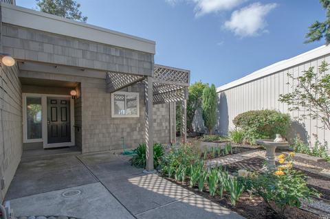 600 Carnation Ct, Sonoma, CA 95476 photo 3
