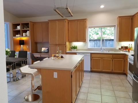 1561 Philip Dr, Healdsburg, CA 95448 photo 5