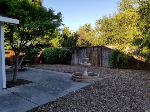 1561 Philip Dr, Healdsburg, CA 95448 photo 10