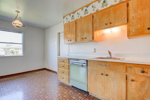 362 Stuart Dr, Petaluma, CA 94954 photo 6