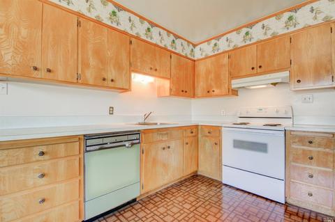 362 Stuart Dr, Petaluma, CA 94954 photo 5