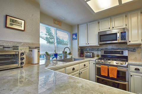 401 Foxwood Ct, Windsor, CA 95492 photo 14