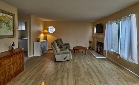 401 Foxwood Ct, Windsor, CA 95492 photo 17