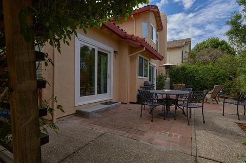 401 Foxwood Ct, Windsor, CA 95492 photo 9