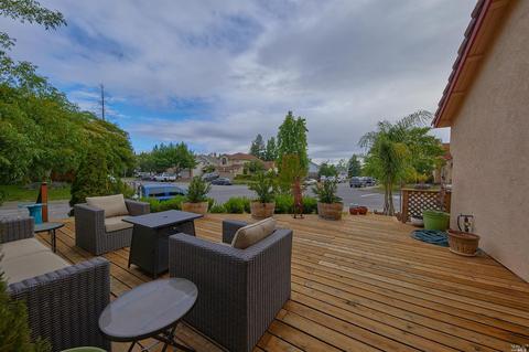 401 Foxwood Ct, Windsor, CA 95492 photo 5
