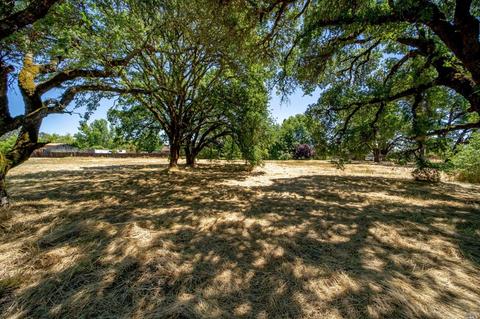 1046 Gumview Rd, Windsor, CA 95492 photo 3