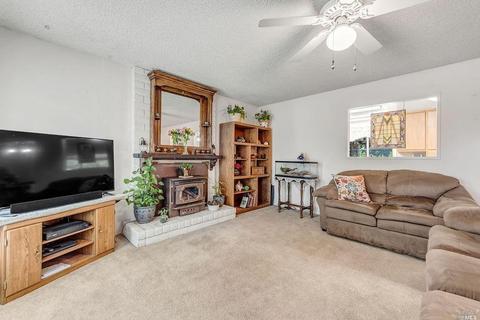 8115 Countryside Ct, Windsor, CA 95492 photo 5