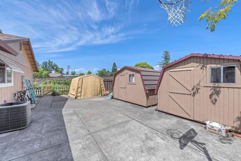 8115 Countryside Ct, Windsor, CA 95492 photo 35