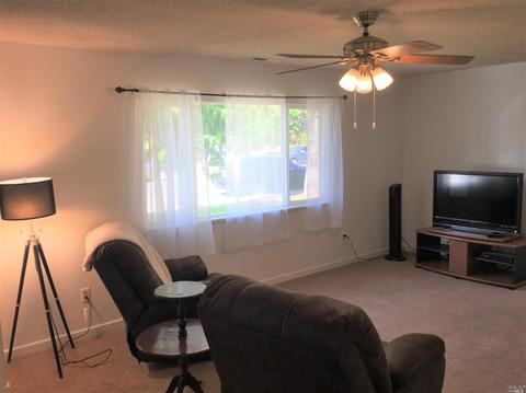 906 Robbie Way, Windsor, CA 95492 photo 4