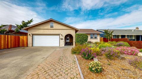 429 Ely Blvd S, Petaluma, CA 94954 photo 1