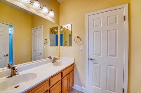 664 Chardonnay Pl, Windsor, CA 95492 photo 19