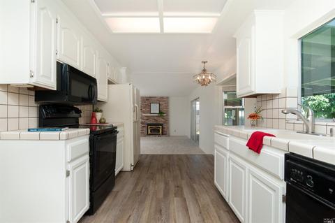 603 Cherry Ct, Fairfield, CA 94534 photo 8