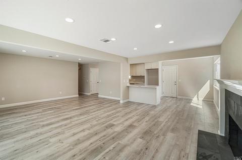 2483 Carnation Dr, Fairfield, CA 94533 photo 14