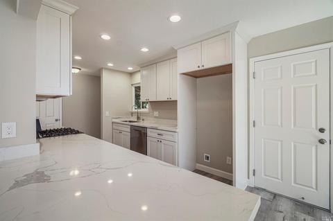 2483 Carnation Dr, Fairfield, CA 94533 photo 9