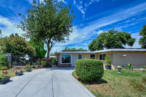 1554 Utah St, Fairfield, CA 94533 photo 2