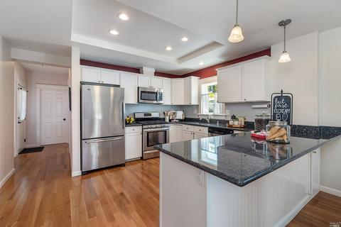 26 Cherry St, Petaluma, CA 94952 photo 10
