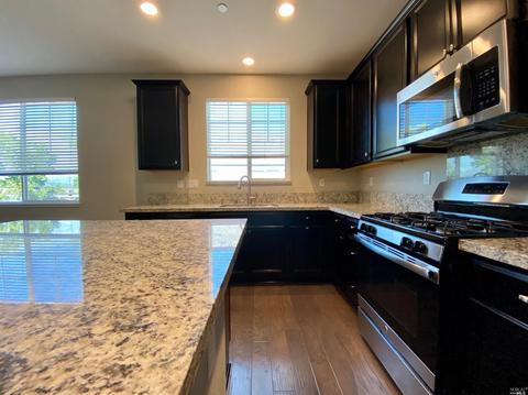 2248 Eva St, Napa, CA 94559 photo 4