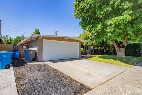 249 Hemlock St, Vacaville, CA 95688 photo 1