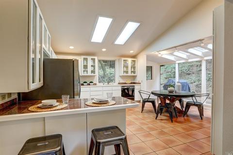 135 Cascade Dr, Mill Valley, CA 94941 photo 9