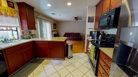 467 Whitney Ave, Vallejo, CA 94589 photo 13