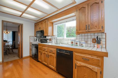 3018 Hillside Ct, Fairfield, CA 94533 photo 10