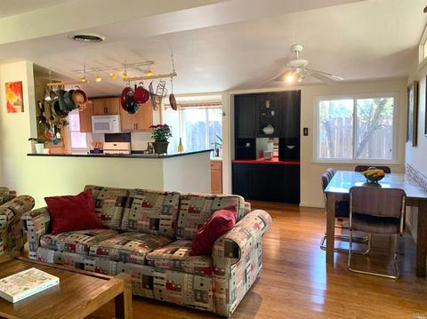 27 Nova Ln, Novato, CA 94945 photo 3