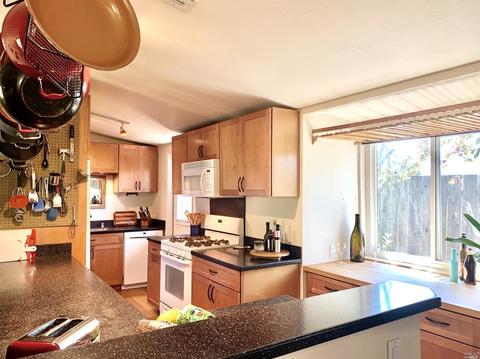 27 Nova Ln, Novato, CA 94945 photo 5