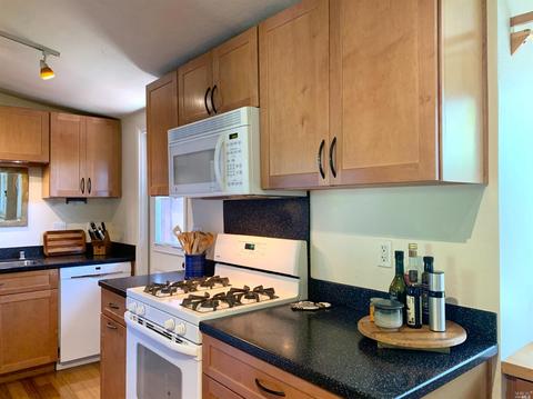 27 Nova Ln, Novato, CA 94945 photo 6