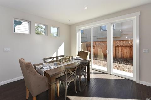 80 Black Walnut Ln, Napa, CA 94559 photo 9