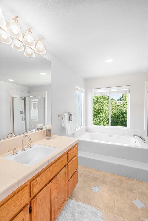 585 Peppertree Dr, Windsor, CA 95492 photo 17
