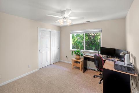 585 Peppertree Dr, Windsor, CA 95492 photo 18