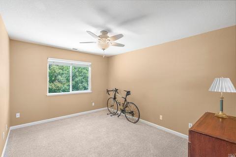 585 Peppertree Dr, Windsor, CA 95492 photo 22