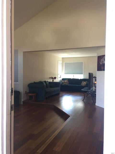 450 Walten Way, Windsor, CA 95492 photo 2