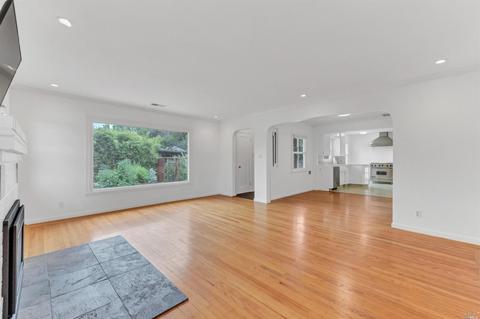 1028 Summit Ave, Napa, CA 94559 photo 8