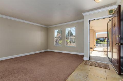 166 Carnation Cir, Vallejo, CA 94589 photo 5