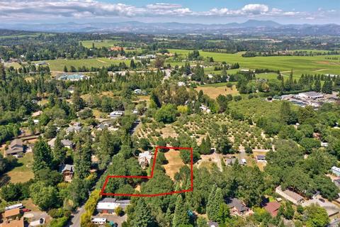 8661 Jeannette Ave, Sebastopol, CA 95472 photo 11