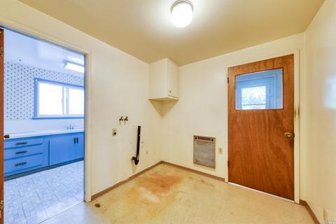 155 Washington Ave, Ukiah, CA 95482 photo 14