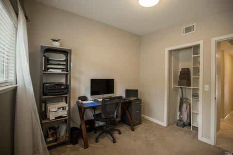 365 Hemlock St, Vacaville, CA 95688 photo 17